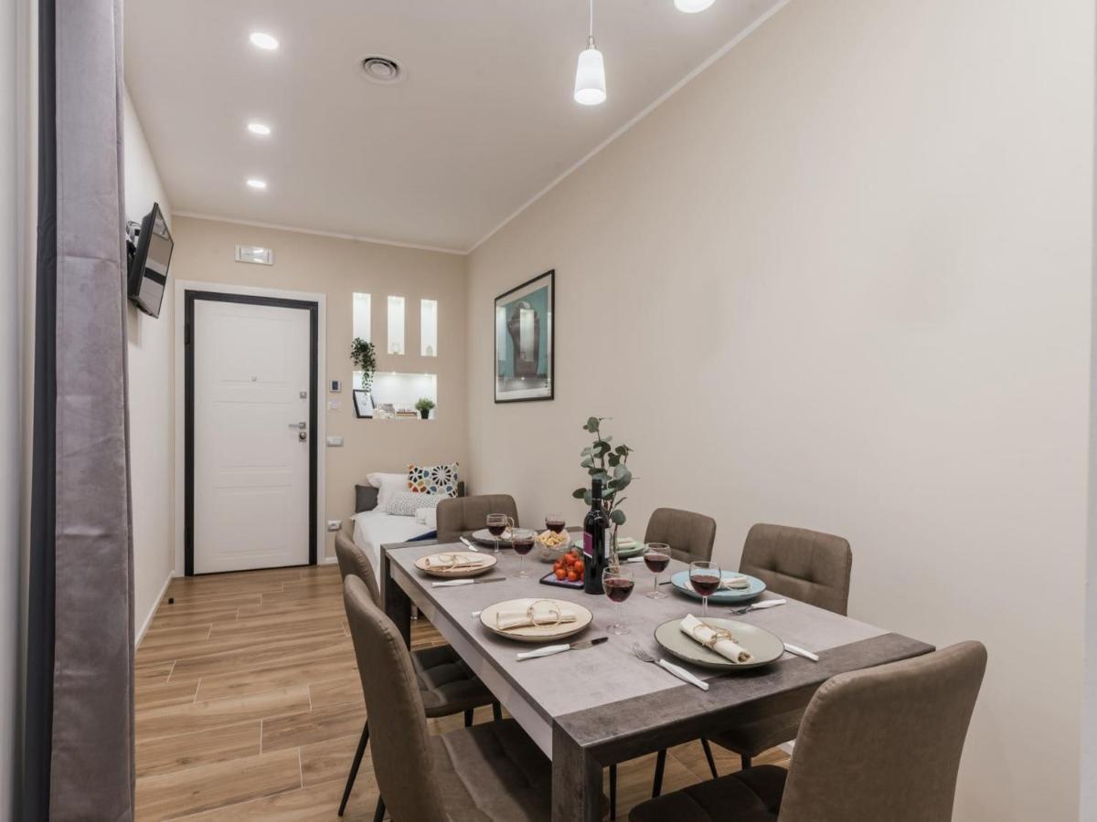 The Best Rent - Modern Three-Bedroom Apartment A Few Steps From The Colosseum Exterior foto