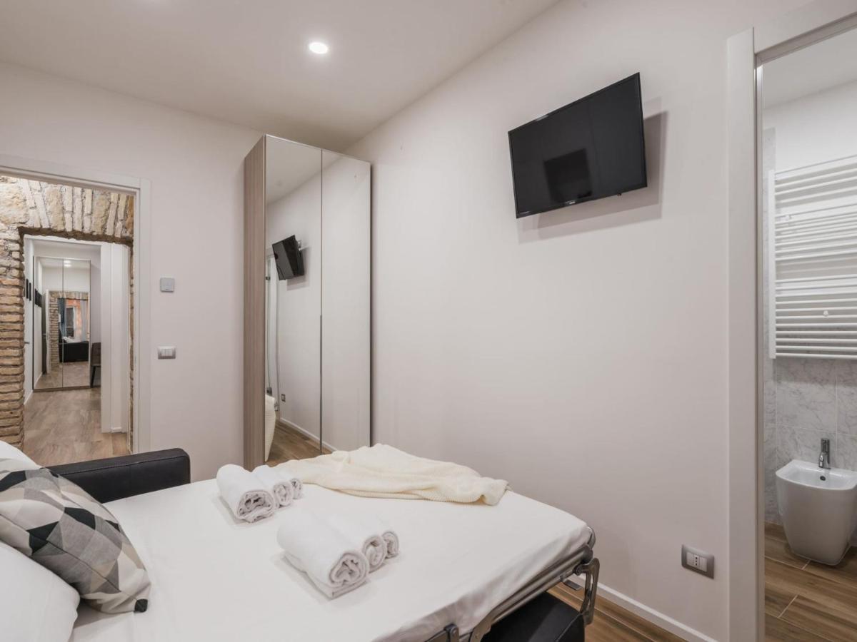 The Best Rent - Modern Three-Bedroom Apartment A Few Steps From The Colosseum Exterior foto